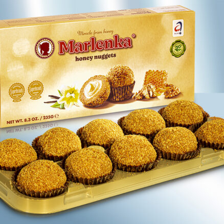 Bolitas dulces con relleno (15%), con miel (3%) y con nueces (2%).