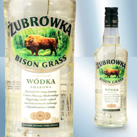 Водка "Зубровка" из травы со стеблем, 37,5%, 500мл